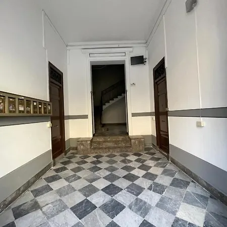 Station Holidays * Palermo